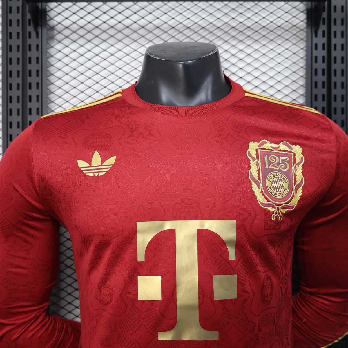 Red Bayern Munich 25/26 125th anniversary player jersey front